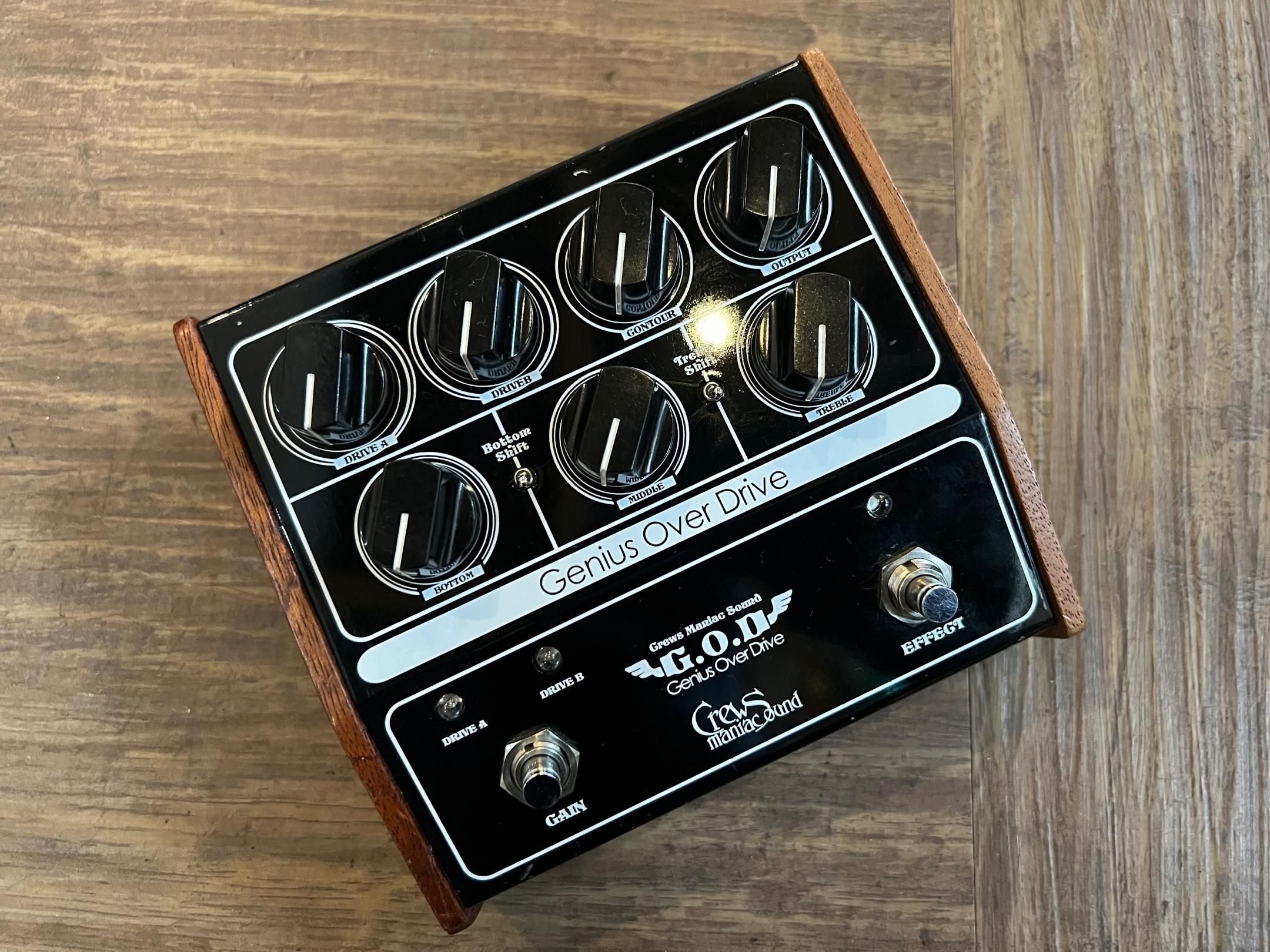 CREWS MANIAC SOUND GENIUS OVERDRIVE クルーズさんの名品、ジーニアスオーバードライブです！ ギター買取