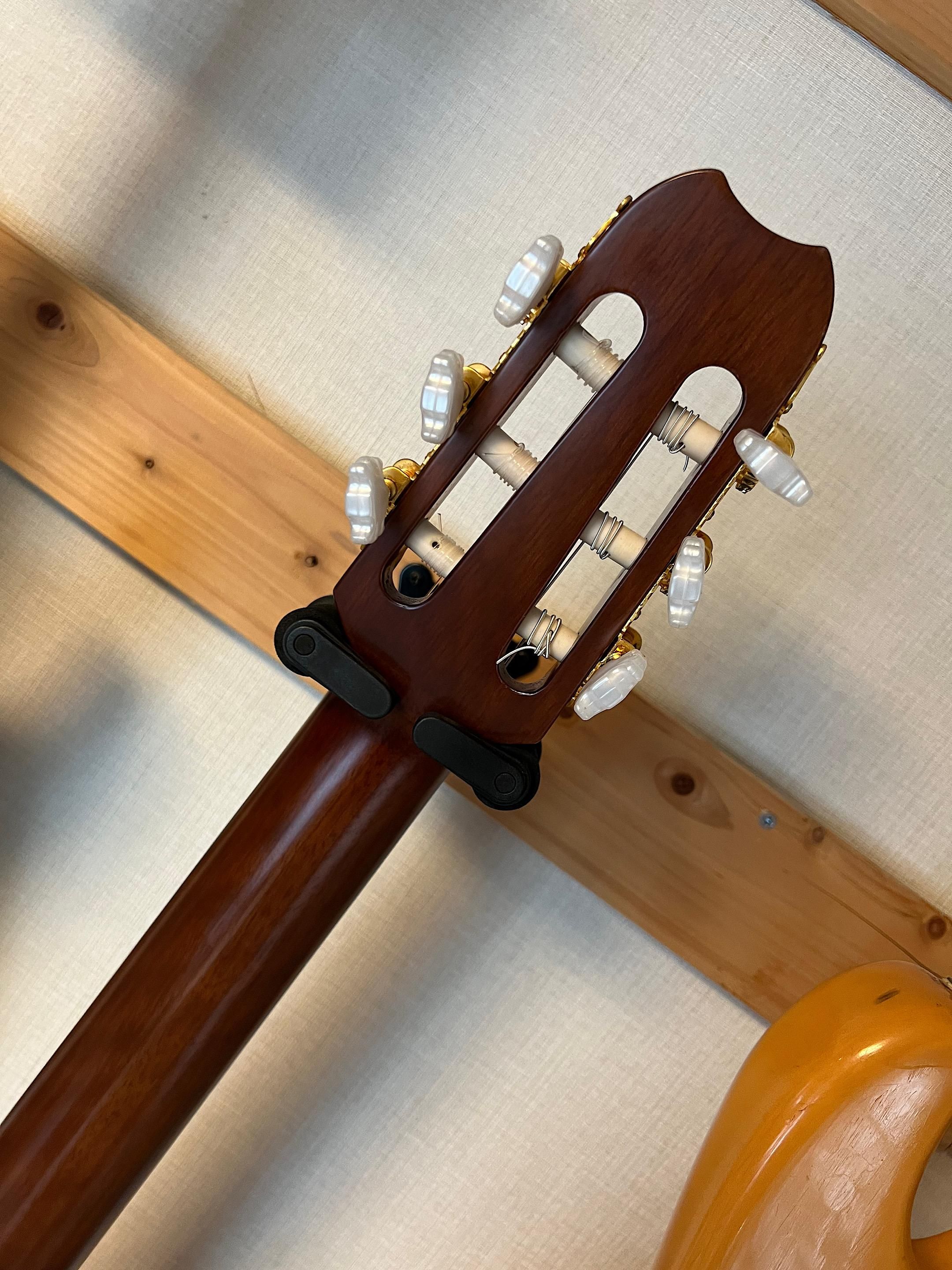 YAMAHA APX5NA ナイロン弦のサウンドをナチュラルにアウトプットして