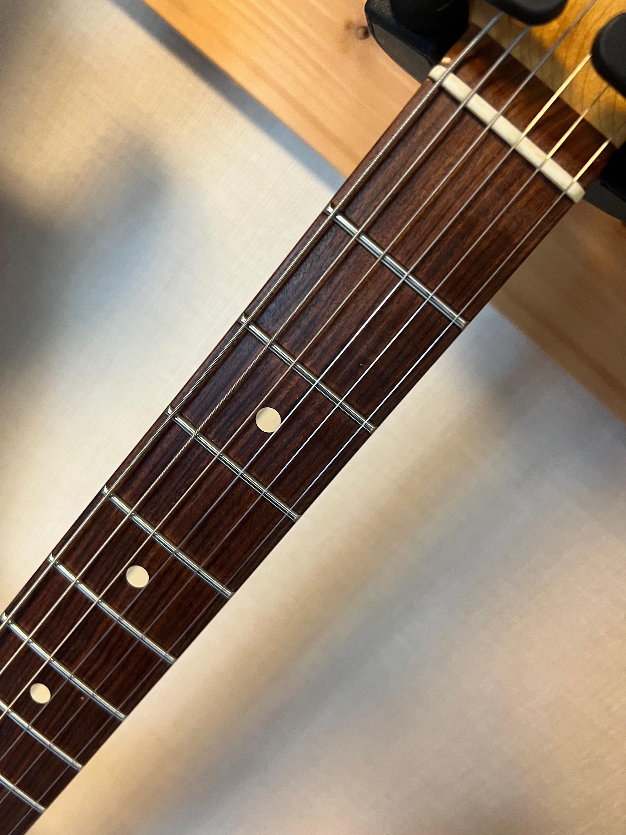 WARMOTH JAGUAR TYPE ワーモス製のかなりとんがった仕様の