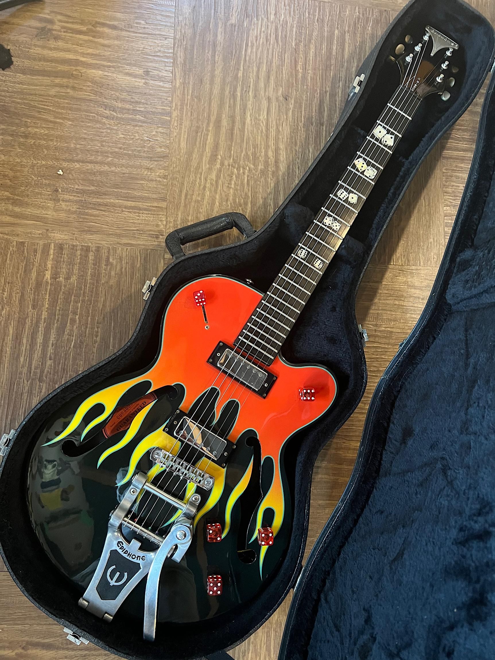 EPIPHONE FLAME KAT ファイアパターンとダイスインレイ＆ダイスノブが