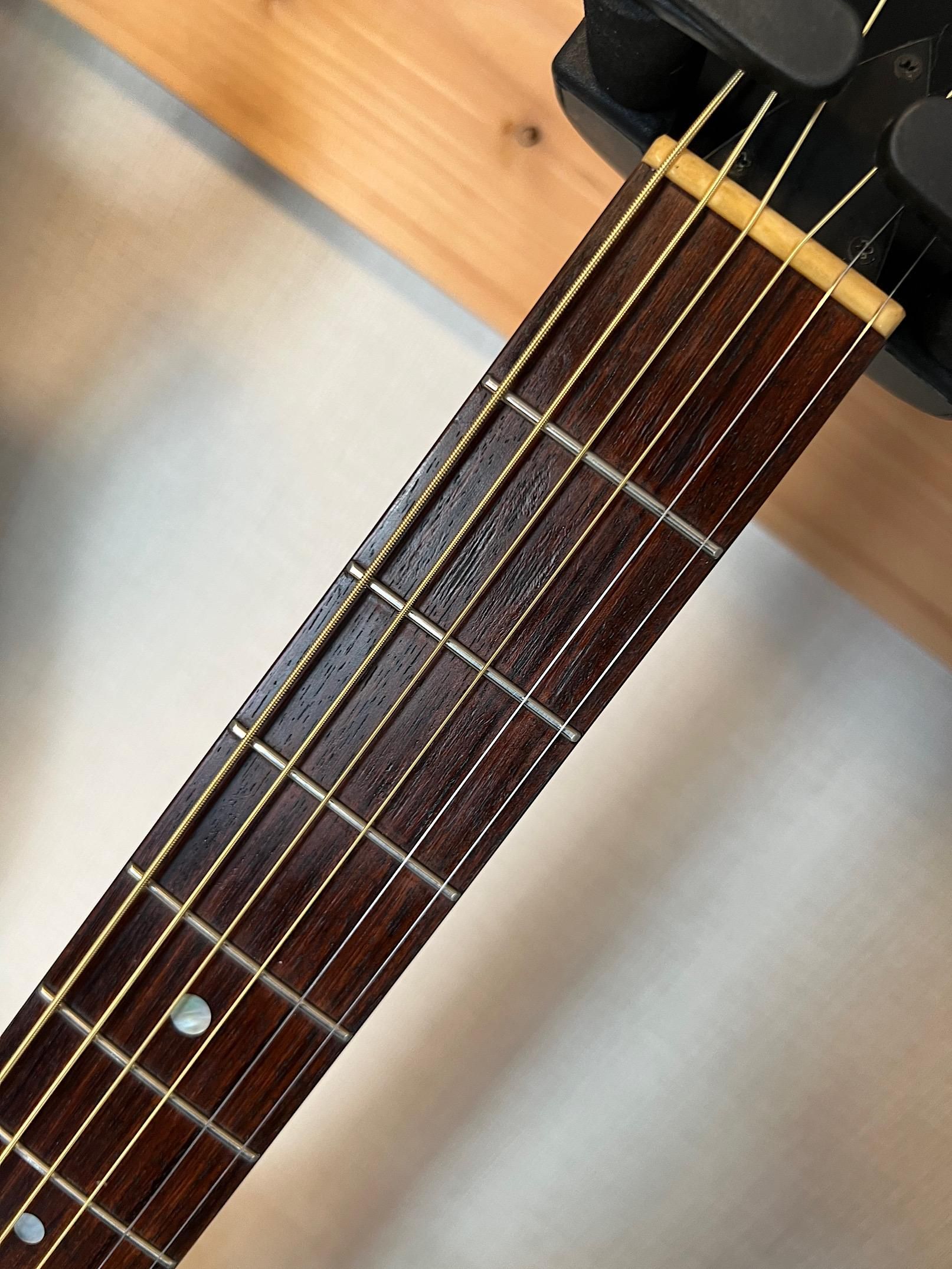 K YAIRI RP-1 2000年製造、味わいのあるヤイリの小ぶりなピック