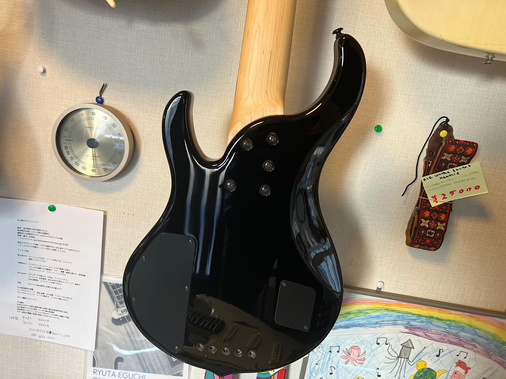 BC RICH JMH5SK MOD 珍しいジョンモイヤーモデルの5弦です！PU