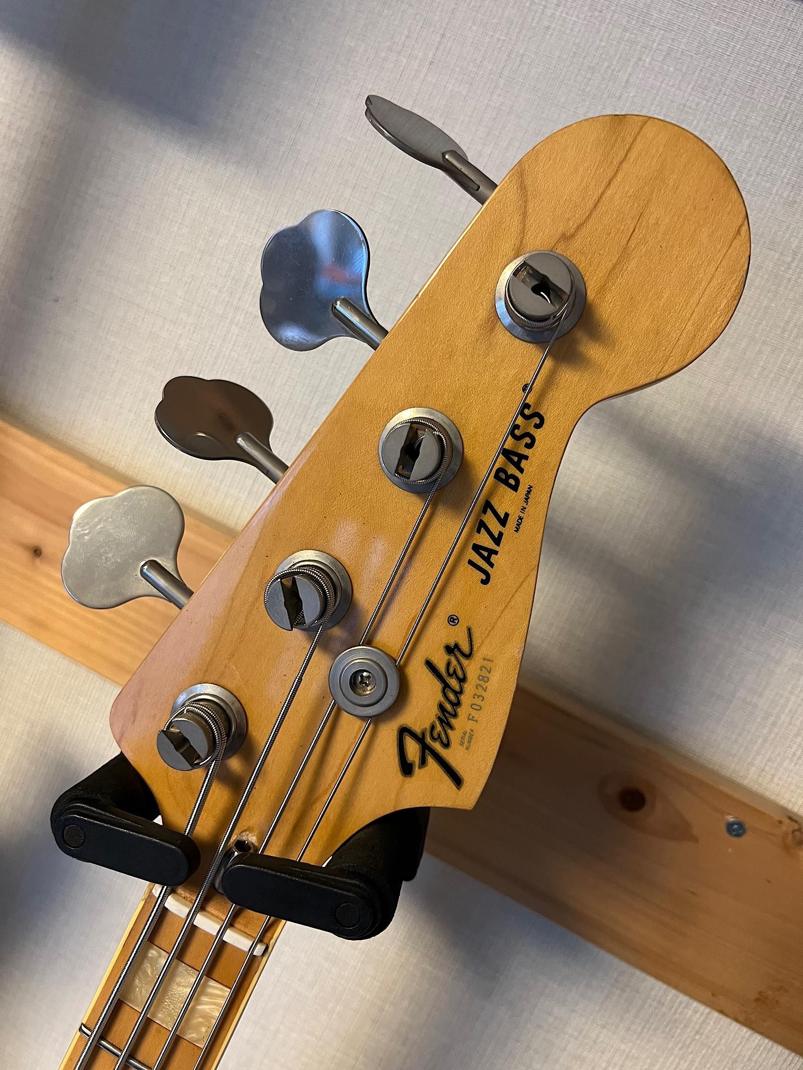 FENDER J JB75-75M ８０年代後半製の７５ジャズベース ！この時期のフェンジャパには珍しい軽量アッシュ／２ピースの当たり個体です！ -  ギター買取 東京 - ギターのじゃべらぼう