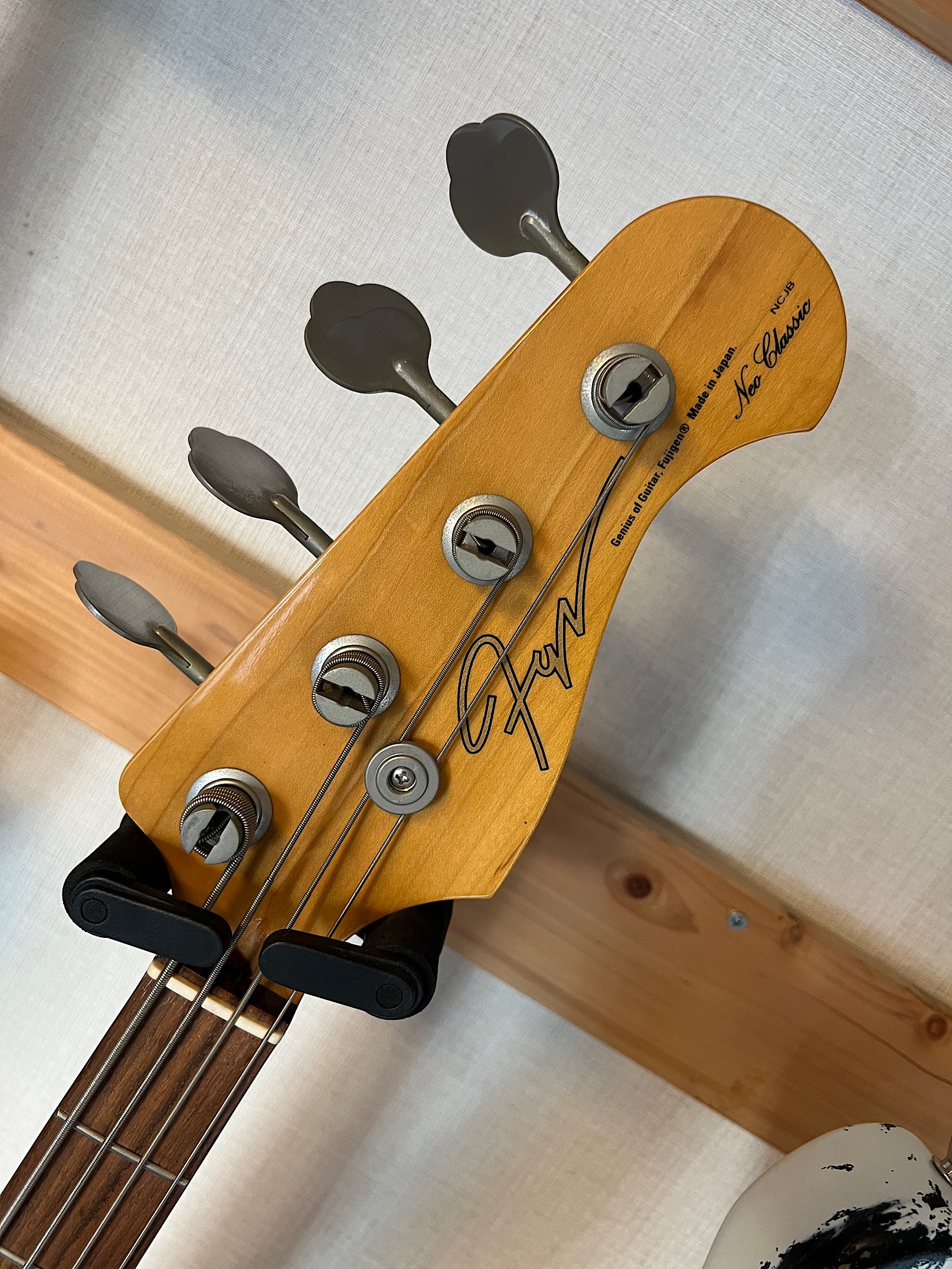 FGN NCJB-10R フジゲンネオクラシックシリーズのジャズベース ！大変