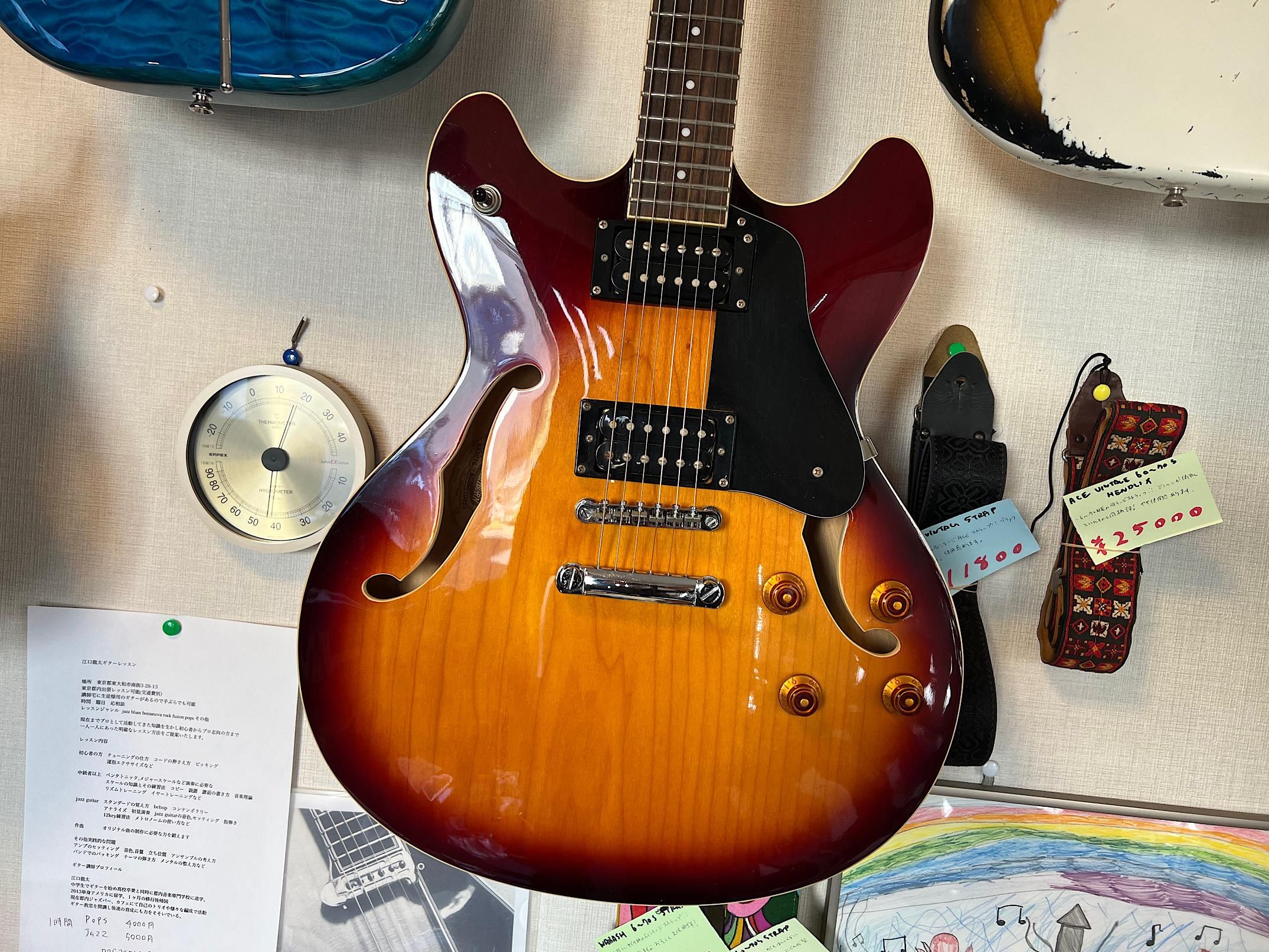 WASHBURN HB-30 ワッシュバーンの少し小ぶりなセミアコです！ - ギター ...