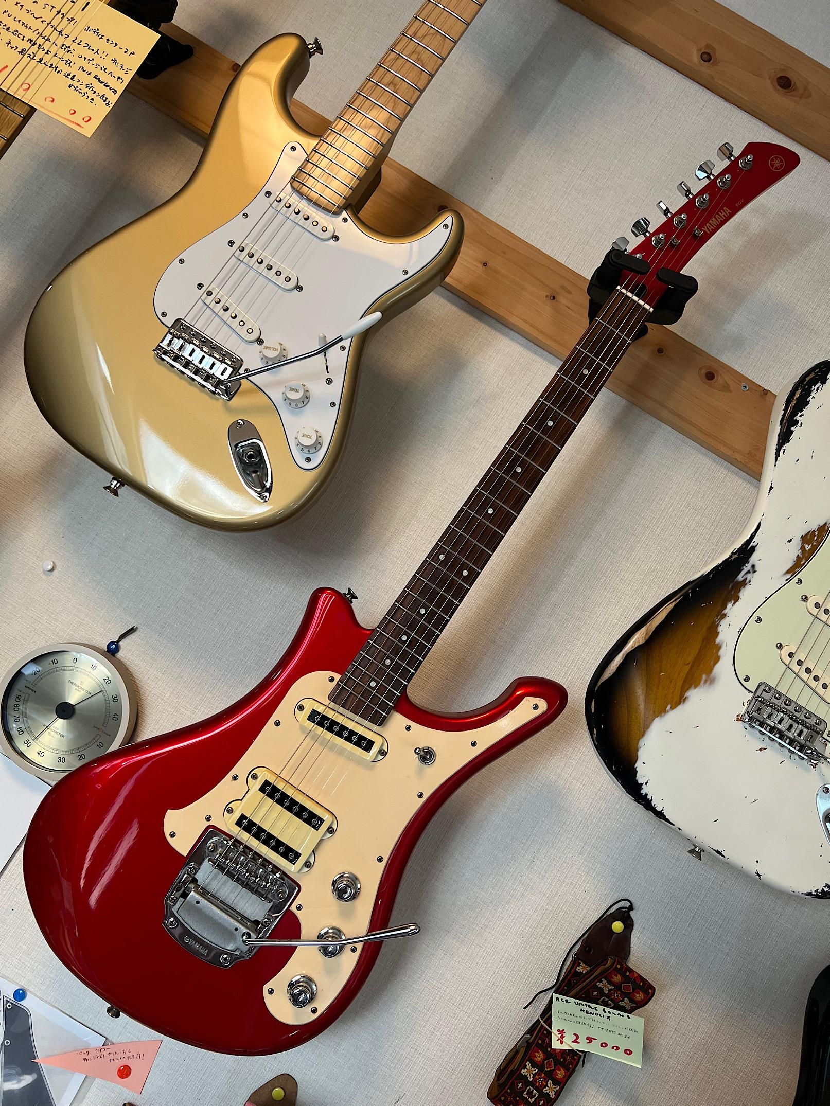 美品　オリジナル ヤマハＳＧＶ300 有名ギタリストのサイン入り 2025年最新】ヤマハsgv300の人気アイテム - メルカリ
