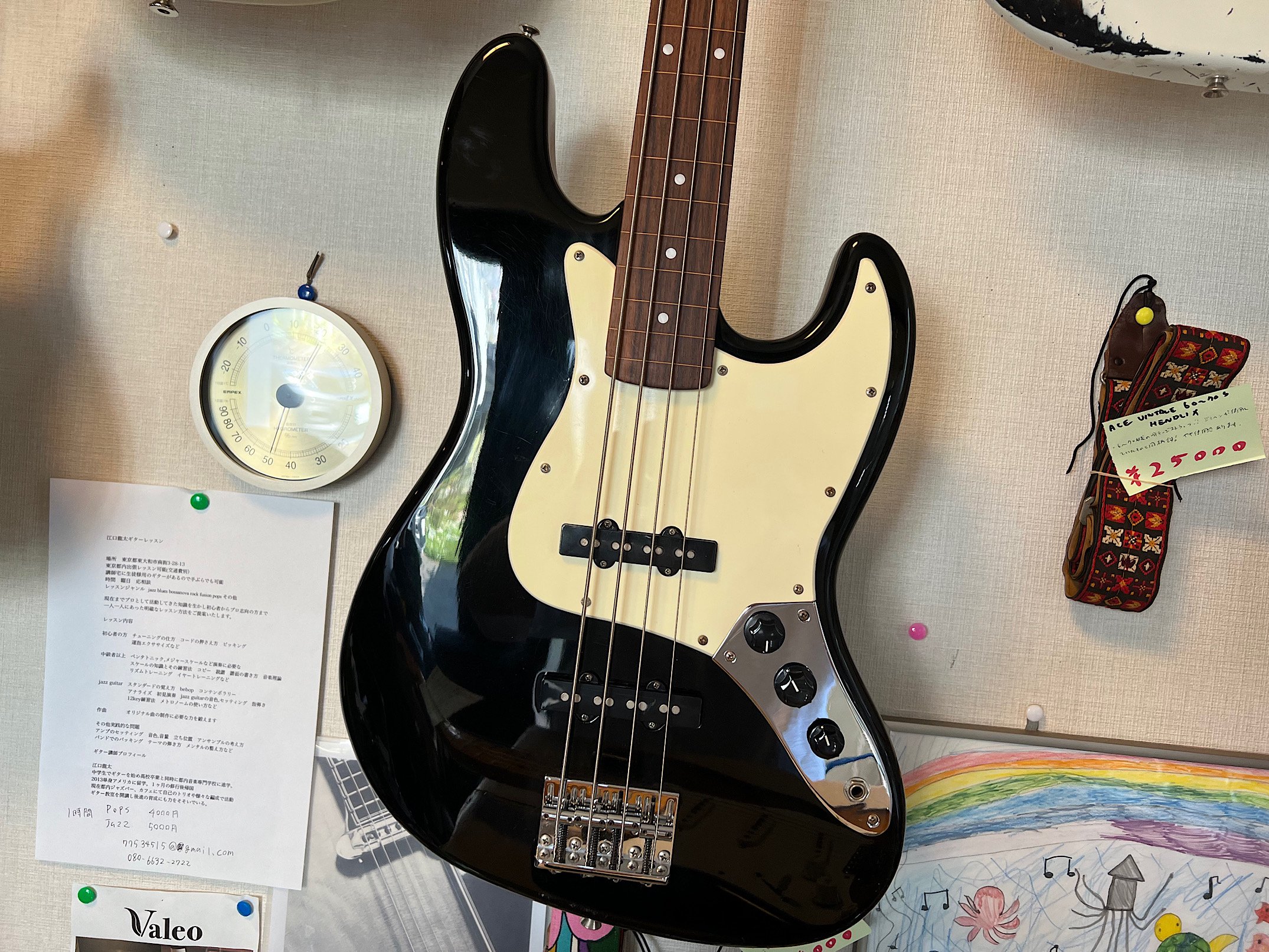 ?? FRETLESS BASS メーカー不明の格安なフレットレスベースです！ - ギター買取 東京 - ギターのじゃべらぼう