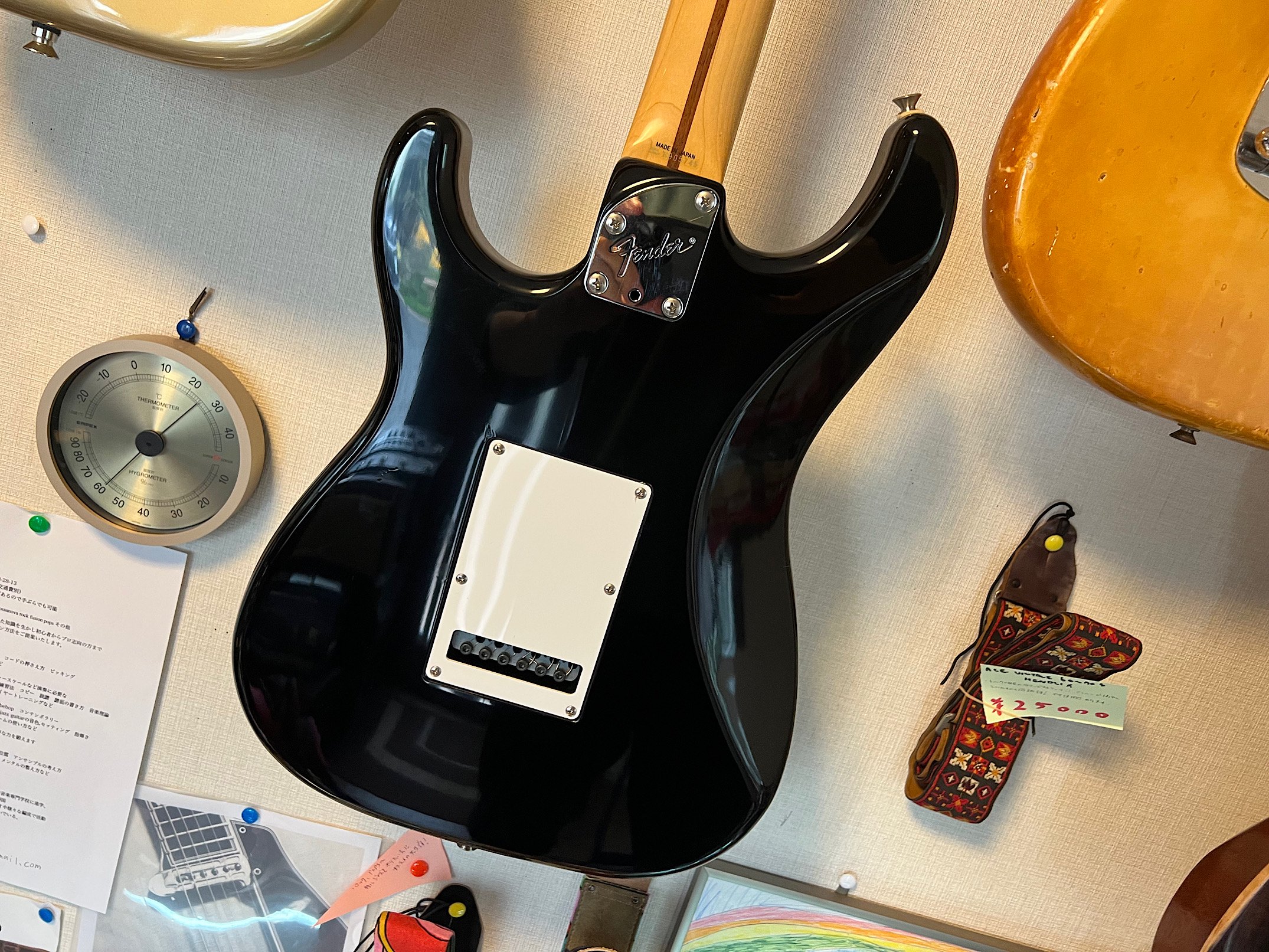 FENDER J STM-55 ８０年代後半製、今もファンの多いミディアムサイズ／ナローネックのストラトキャスター！状態も良好です。 - ギター買取  東京 - ギターのじゃべらぼう