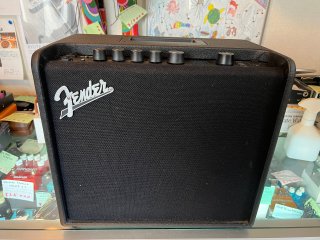 fender Mustang LT25 ギターアンプ よろしい