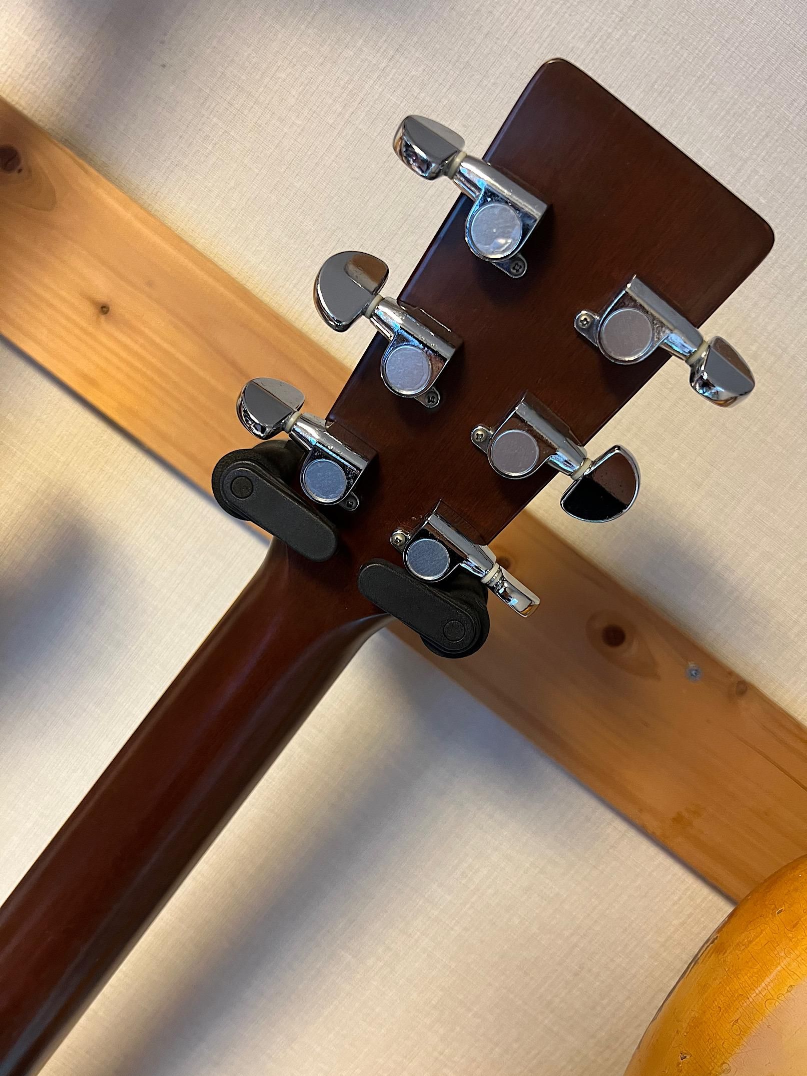 TOKAI CE-300 MARTINとの関わりも深いトーカイの
