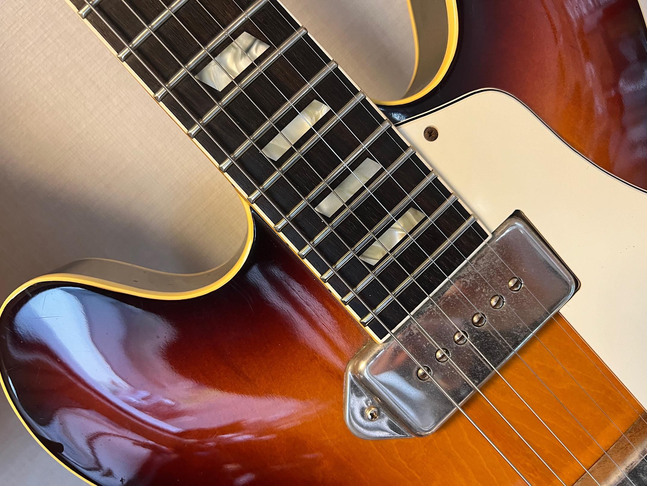 EPIPHONE J CASINO VINTAGE W/BIGSBY 91年製、これも珍しい EPIPHONE J CASINO VINTAGE W/BIGSBY 91年製、これも珍しい