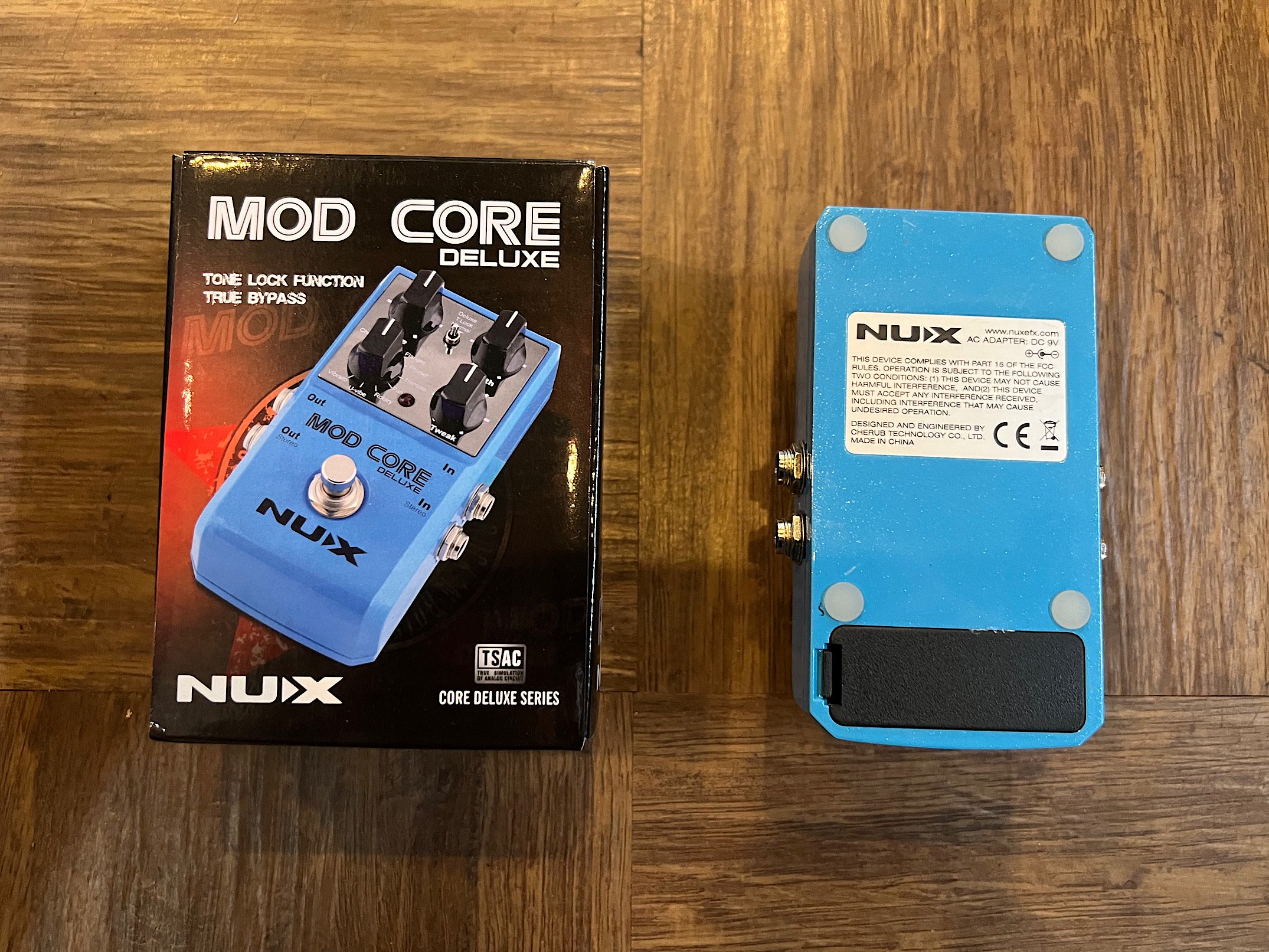 NUX MOD CORE 揺れ系のエフェクターを網羅したNUXのMOD COREです