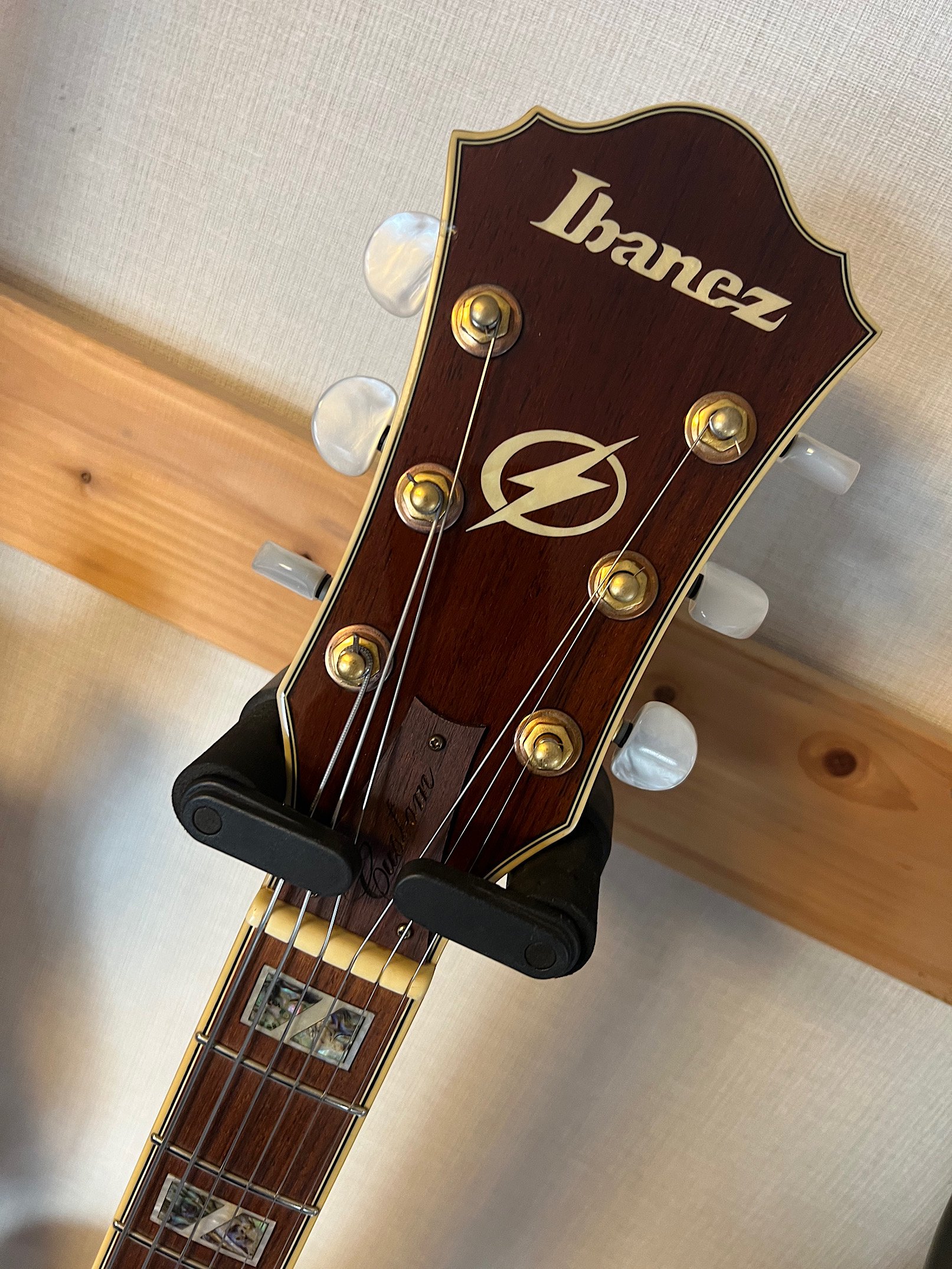 IBANEZ AF-105 アイバニーズアートコアシリーズのフルアコ！装飾も豪華な１６インチモデルです！ - ギター買取 東京 - ギターのじゃべらぼう