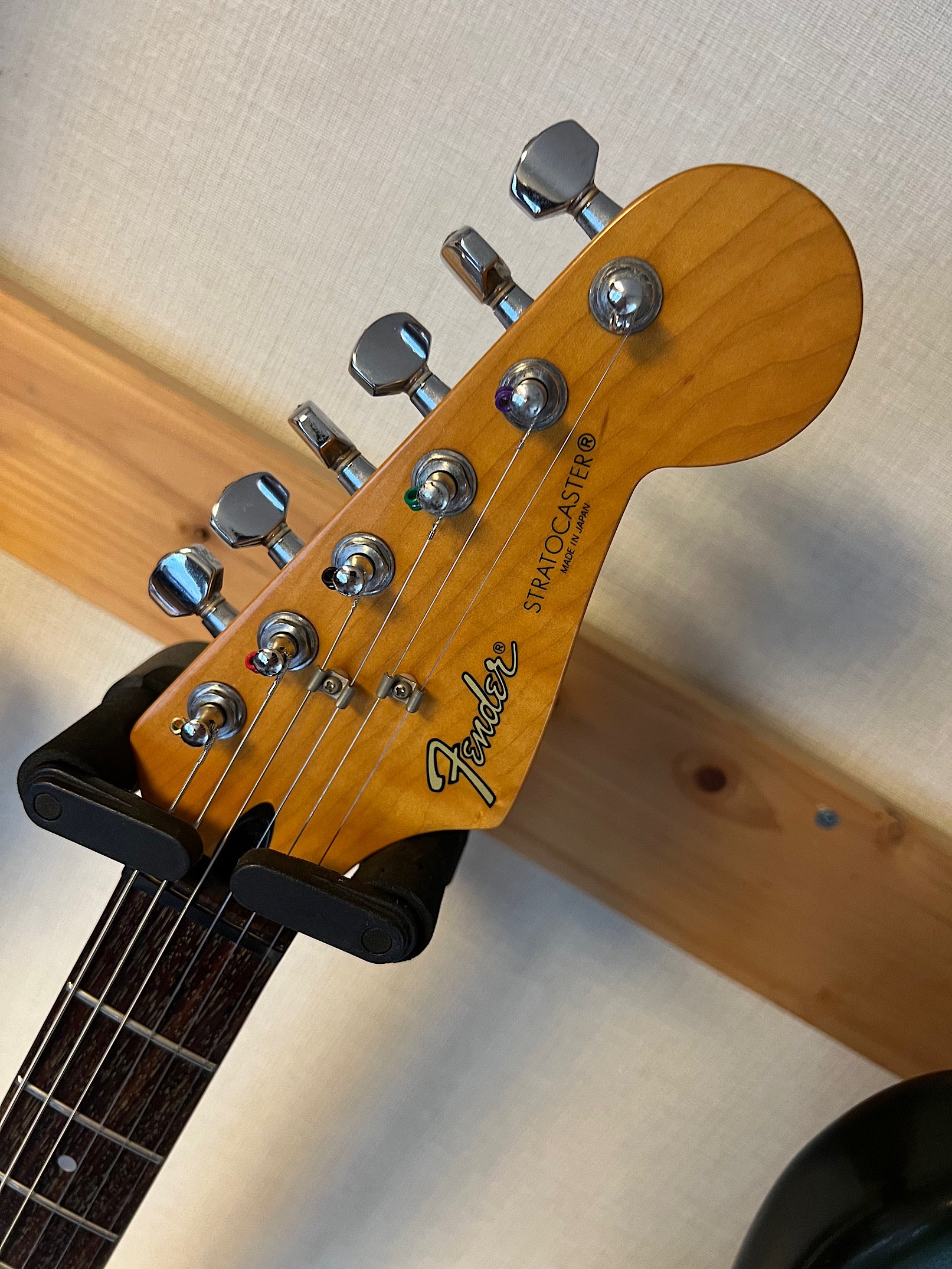 FENDER J ST314-60 ８６年製のシリアルE！ミディアムスケール採用のS-S-Hモデル。軽量です！ - ギター買取 東京 -  ギターのじゃべらぼう