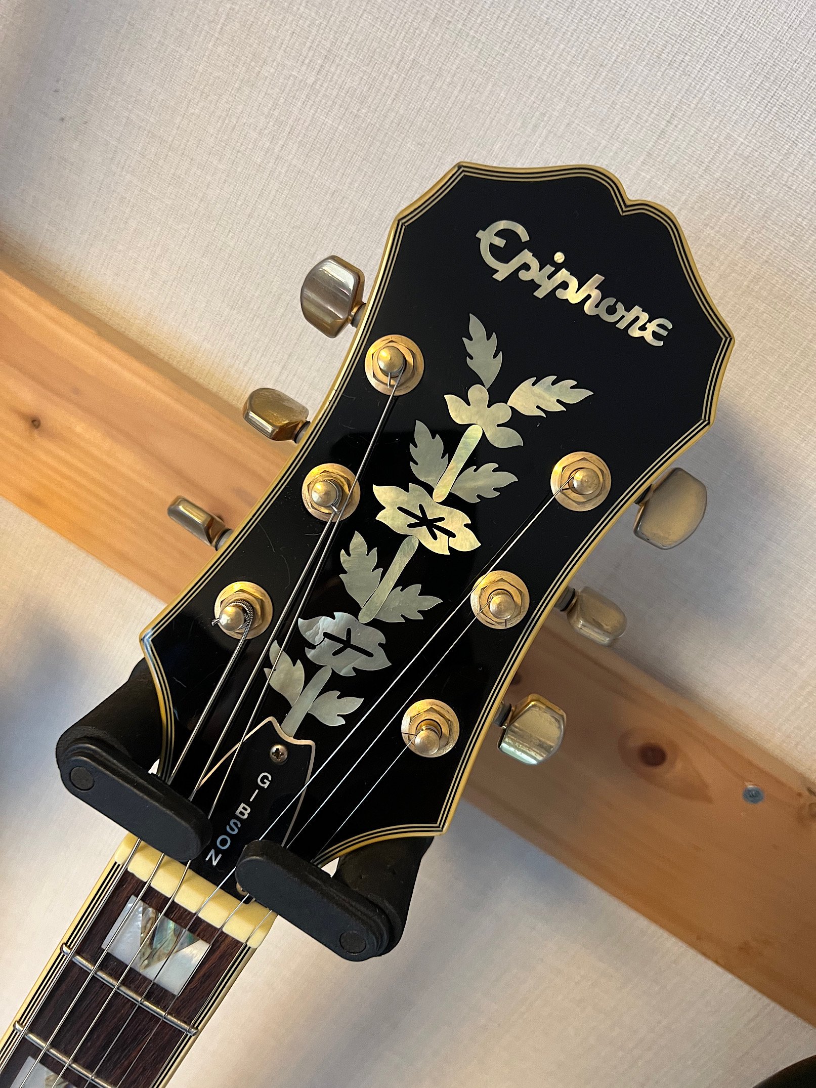 EPIPHONE SHERATONII エピフォンセミアコの上級モデルシェラトンII！高級感あるデザインがかっこいいです。 - ギター買取 東京 -  ギターのじゃべらぼう