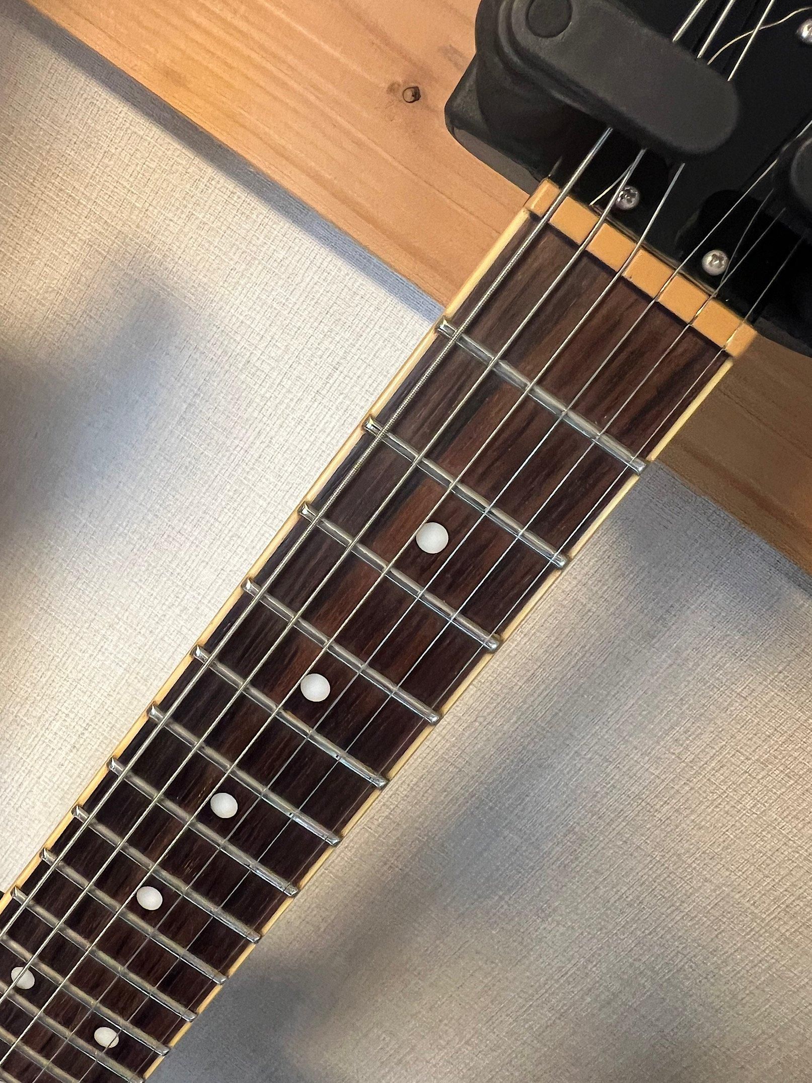 MONOGRAM MGL-MINI モノグラムの可愛いミニレスポールです MONOGRAM MGL-MINI モノグラムの可愛いミニレスポールです