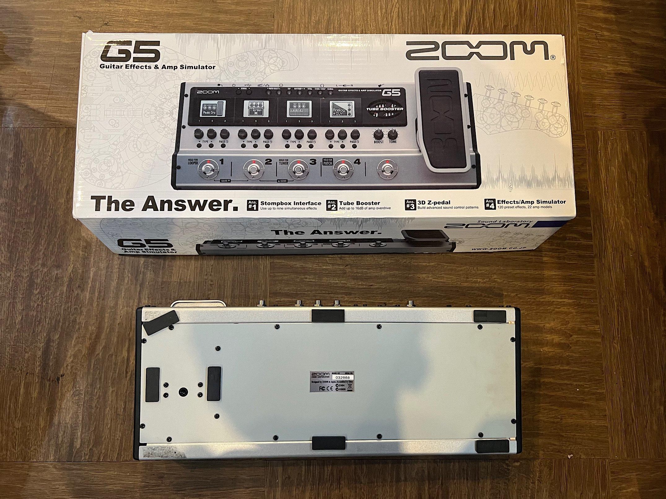 ZOOM G5 少し古いですが真空管を内蔵したZOOMマルチのフラッグ