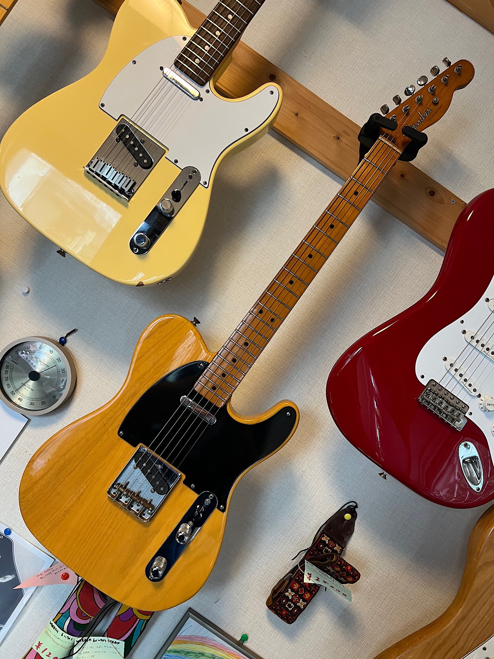 FENDER USA 52 VINTAGE TELECASTER 97年製のUSAヴィンテージ52テレキャスター！バタースコッチブロンド 、ブラックガードの定番テレです！ - ギター買取 東京 - ギターのじゃべらぼう