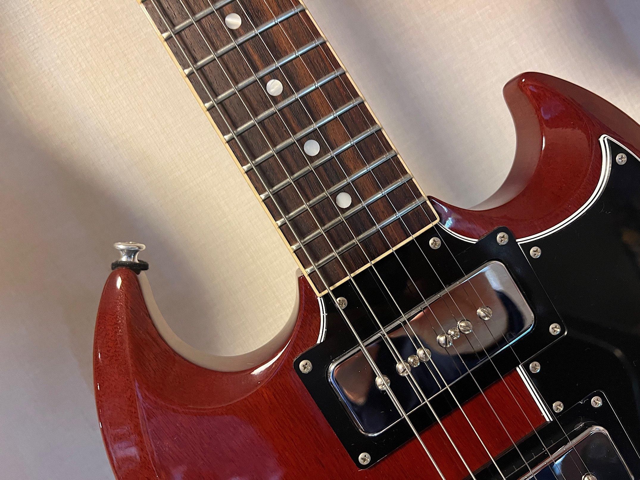 GIBSON TONY IOMMI SG SPECIAL クロームカバーのP-90、バダス