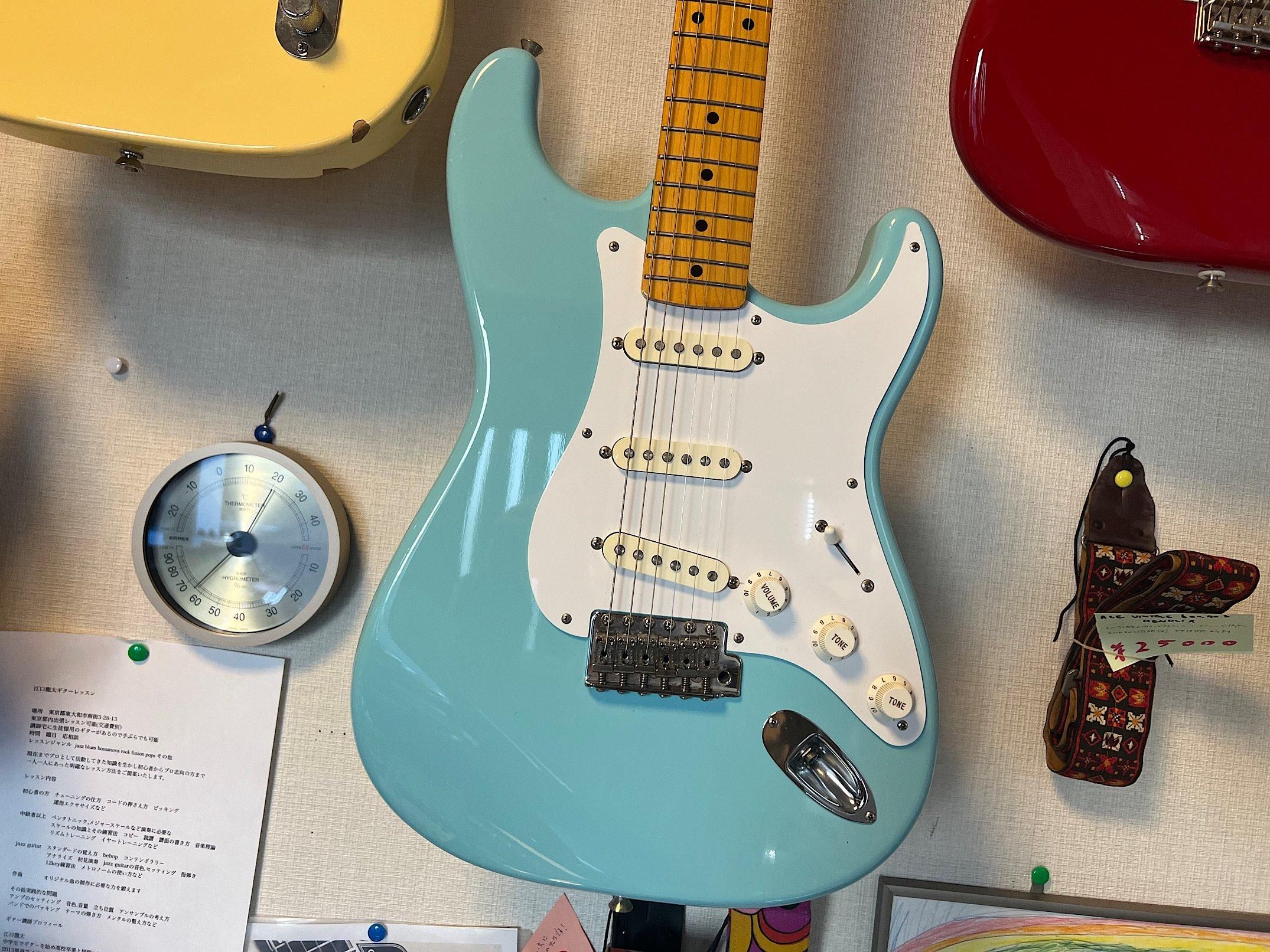 FENDER J ST57 フェンダージャパン最終期の57ST！爽やかなブルーが
