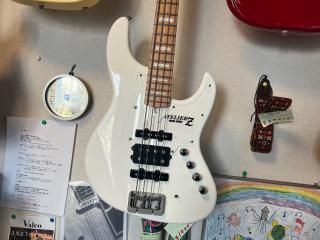 EMGピックアップ搭載 ノーブランドプレベ EMG(イーエムジー) P
