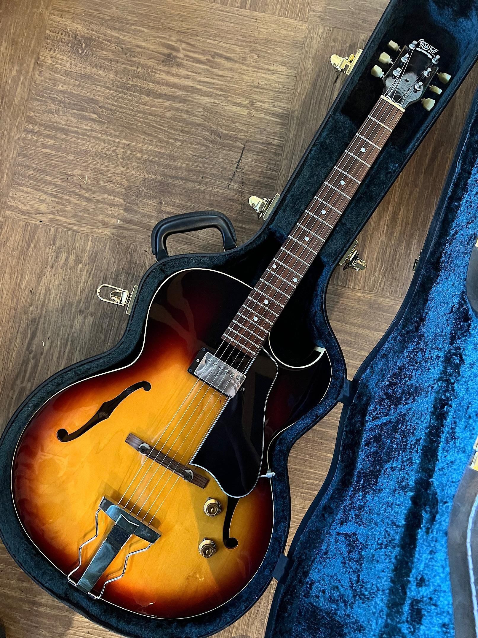 Archtop tribute AT101 フルアコ Archtop Tribute AT105 Jr. Classic（新品）【楽器検索デジマート】