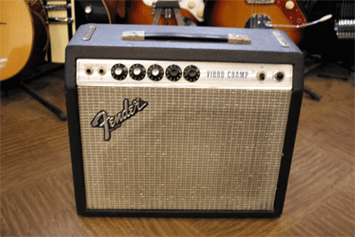 FENDER USA VIBRO CHAMP - ギター買取 東京 - ギターのじゃべらぼう