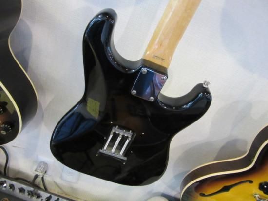 ギター Fender Japan ST-68 JH Fender Japan ST68-JH / VWH – オーズウェイ