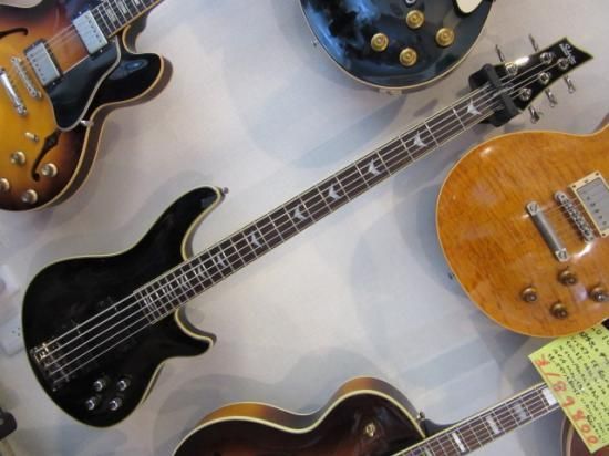 SCHECTER OMEN EXTREME5 ヘビーミュージックにハマるシェクターの5弦