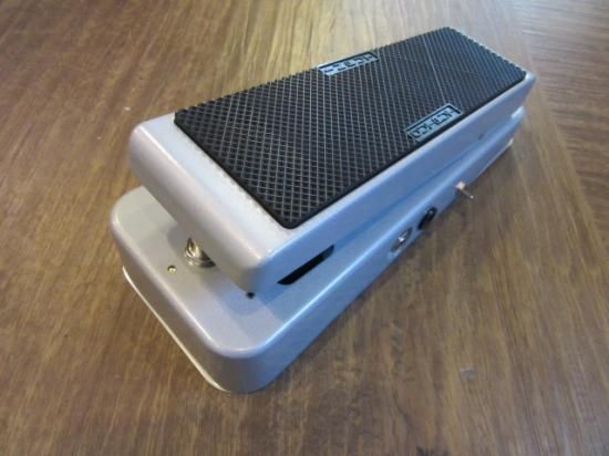 NO BRAND WAH PEDAL トロピカルフィッシュ、HALOレプリカを使用