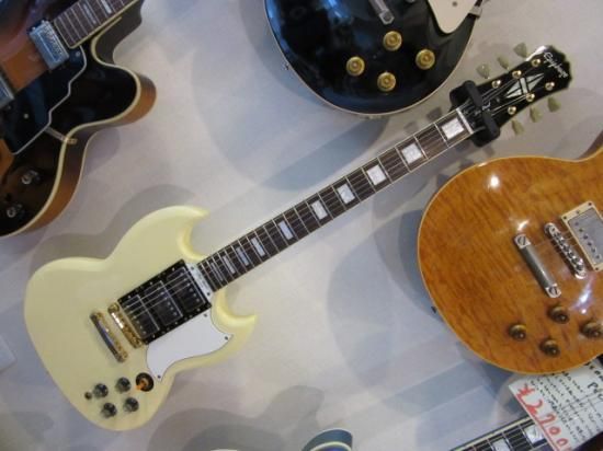 EPIPHONE G-400 CUSTOM かっこいい3PUのSGカスタム!状態良好 EPIPHONE G-400 CUSTOM かっこいい3PUのSGカスタム!状態良好