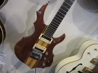 EdwardsE-FR-130GTフォレスト ダンカンPU 予備パーツ付 EDWARDS