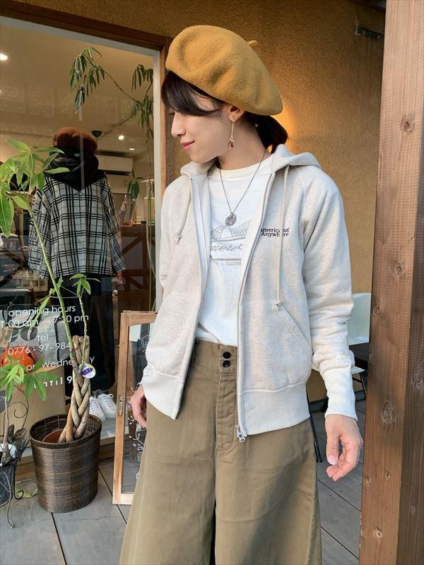 AMERICANA - Americana バックロゴ裏毛パーカーの通販 by