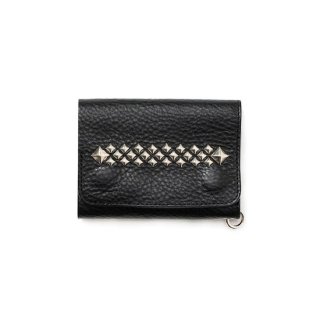 CALEE キャリー STUDS LEATHER FLAP HALF WALLET<img class='new_mark_img2' src='https://img.shop-pro.jp/img/new/icons14.gif' style='border:none;display:inline;margin:0px;padding:0px;width:auto;' />