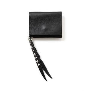 CALEE キャリー PLANE LEATHER MULTI WALLET ＜STUDS CHARM＞<img class='new_mark_img2' src='https://img.shop-pro.jp/img/new/icons14.gif' style='border:none;display:inline;margin:0px;padding:0px;width:auto;' />