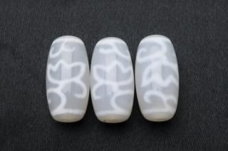 約20mm 老玉髄白天珠【水蓮花天珠】1個 病魔退散・美容健康・ストレス解消