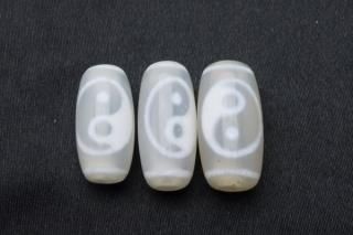 約20mm 老玉髄白天珠【陰陽太極天珠】1個 陰陽調和、家庭円満、仕事成功