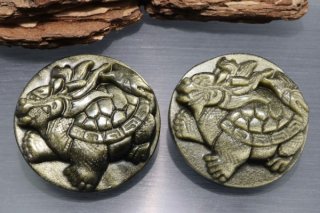 36mm】龍亀（ロングイ） ゴールデンオブシディアン お守り石 彫刻