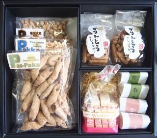 高品質の人気 Eかみいちづくしギフトボックス - つるぎの味蔵｜味蔵 里山の駅 テープ・マスキングテープ