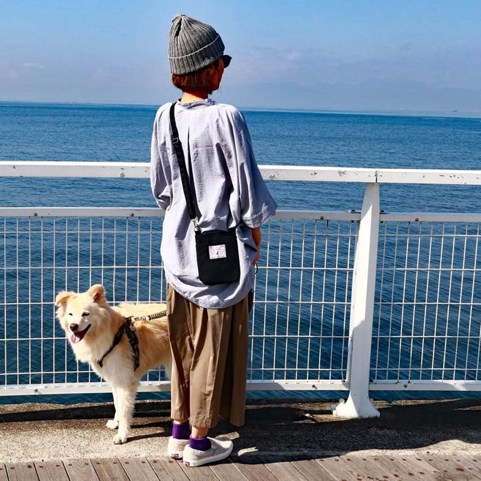 DeLoreansスマホポーチ - お散歩バッグ・犬用ベッド、オリジナル