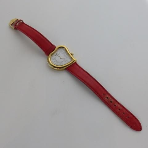 Yves Saint Laurent ハート型 ヴィンテージ 時計 - VINTAGE ECOLAND