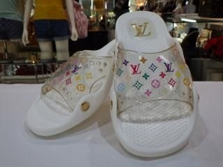 Louis Vuitton ビーチサンダル ホワイト LOUIS VUITTON ルイヴィトン ビーチサンダル ラバー モノグラム
