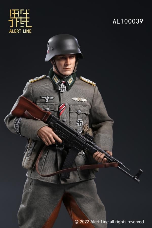 German Army Soldier - World War II - Alert Line 1/6 Scale Figure