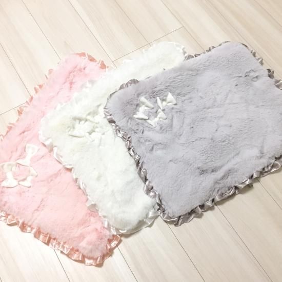 もこもこファーカフェマット ドッグウェア 犬服の通販のene