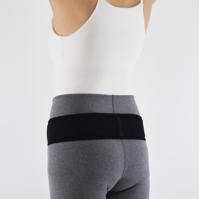 新品未使用箱付き　フェレナ　骨盤ベルト　ダイエット　小尻　26400円(税込) a26705_kago.jpg