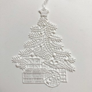 <img class='new_mark_img1' src='https://img.shop-pro.jp/img/new/icons14.gif' style='border:none;display:inline;margin:0px;padding:0px;width:auto;' />lace ornament　Christmas tree