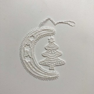 <img class='new_mark_img1' src='https://img.shop-pro.jp/img/new/icons14.gif' style='border:none;display:inline;margin:0px;padding:0px;width:auto;' />lace ornament　Moon and christmas tree