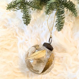 <img class='new_mark_img1' src='https://img.shop-pro.jp/img/new/icons14.gif' style='border:none;display:inline;margin:0px;padding:0px;width:auto;' />☆Bloomingville round glass brass leaf ornament