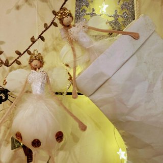 <img class='new_mark_img1' src='https://img.shop-pro.jp/img/new/icons14.gif' style='border:none;display:inline;margin:0px;padding:0px;width:auto;' />☆Bloomingville feather fairy angel 