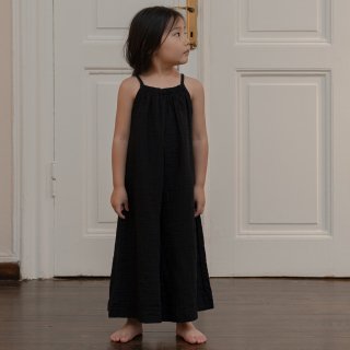<img class='new_mark_img1' src='https://img.shop-pro.jp/img/new/icons14.gif' style='border:none;display:inline;margin:0px;padding:0px;width:auto;' />30%OFF！ Minimom  JULIAN JUMPSUIT (black)